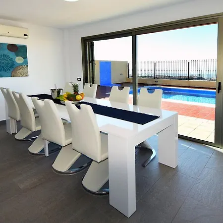 Calima Villa