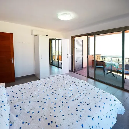 Calima Villa *