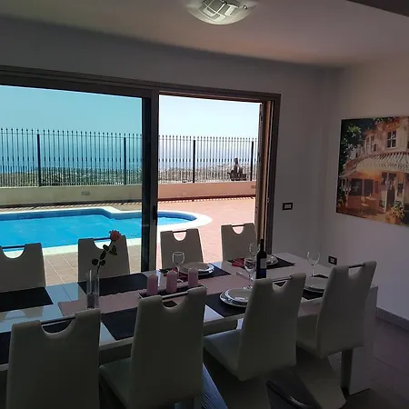 Villa Calima *